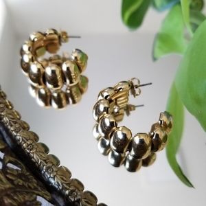 SOLD💫Vintage Chunky J Hoop Earrings